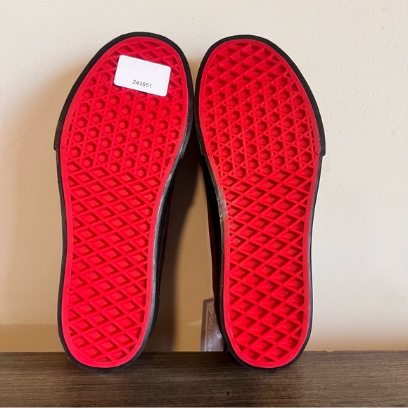 VANS Disney x Old Skool Poison Apple Stackform Unisex Shoe Size 5 or 6.5 - Picture 11 of 11